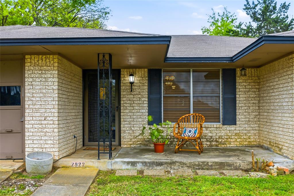 2922 Layne Drive Denison, TX 75020 - Photo 4 of 26