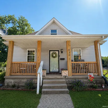 $199,900 | 630 South 9th Street, Mitchell, IN 47446