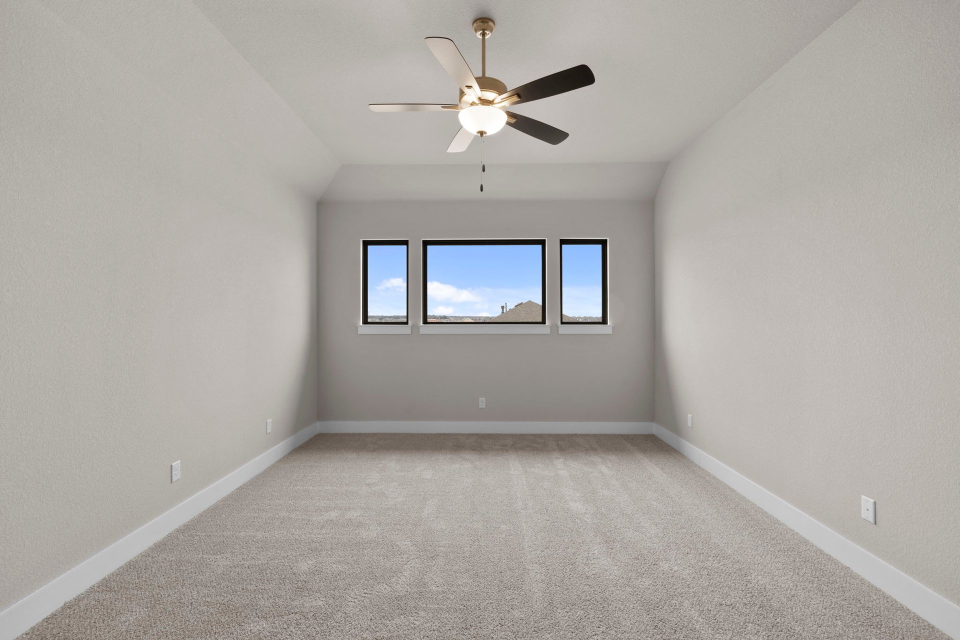 812 South Hemingway Loop Liberty Hill, TX 78642 - Photo 23 of 39 Teen Retreat