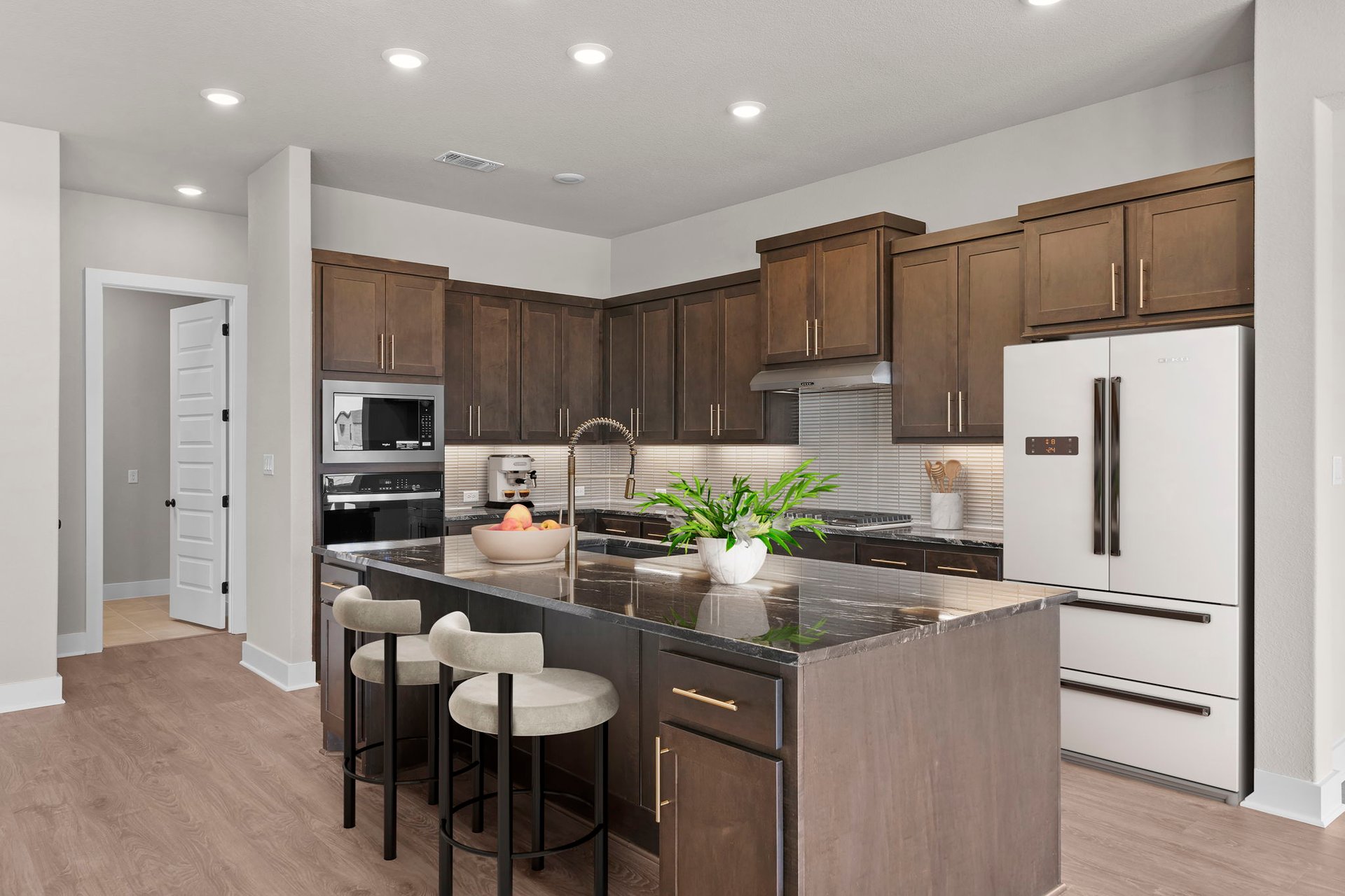 812 South Hemingway Loop Liberty Hill, TX 78642 - Photo 5 of 39 Light & Bright Kitchen - Virtually Staged