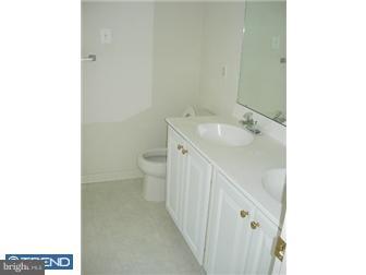26 West Lexton Road New Castle, DE 19720 - Photo 7 of 10 Bathroom