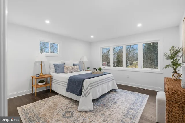 $699,000 | 2 Soldier Song Lane, Media, PA 19063