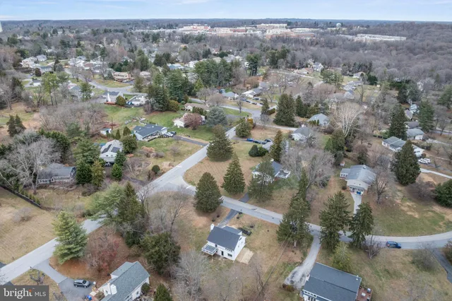 $699,000 | 2 Soldier Song Lane, Media, PA 19063