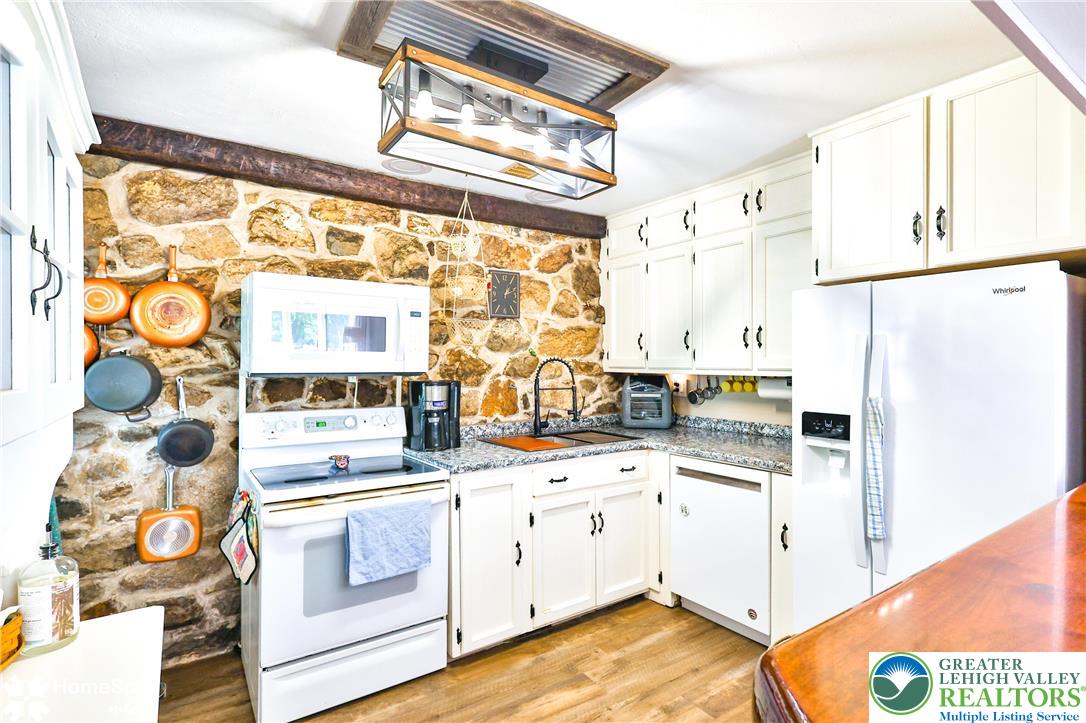 445 Morvale Road Easton, PA 18042 - Photo 14 of 55