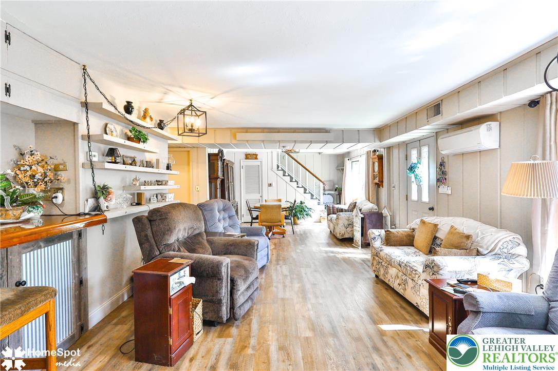 445 Morvale Road Easton, PA 18042 - Photo 8 of 55