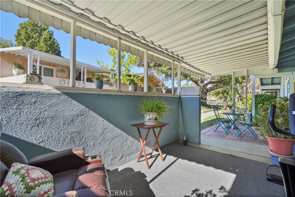 26737 Oak Crossing Road, Unit B Newhall, CA 91321 - Photo 11 of 31