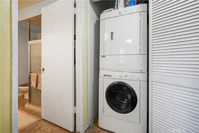 $365,000 | 26737 Oak Crossing Road, Unit B, Newhall, CA 91321