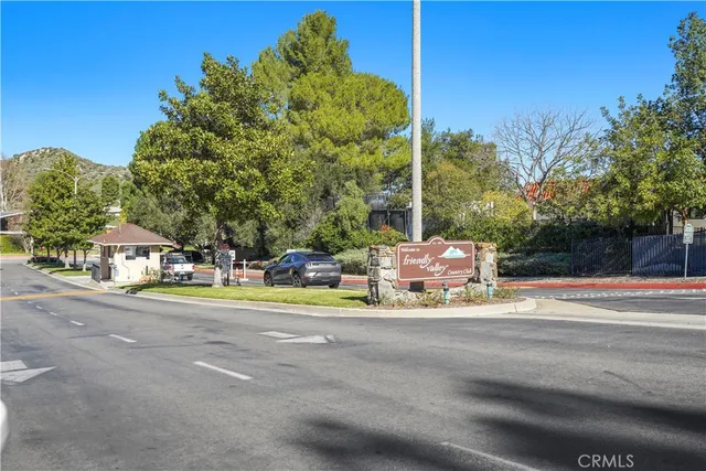 $365,000 | 26737 Oak Crossing Road, Unit B, Newhall, CA 91321
