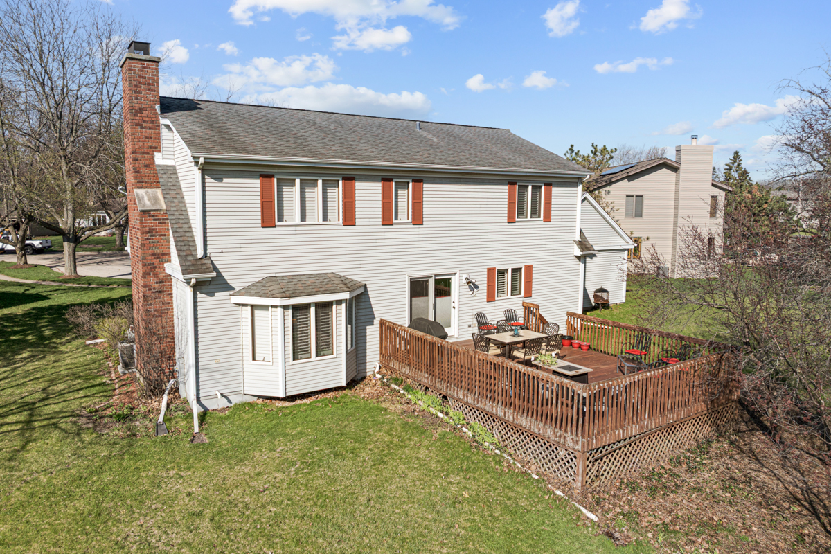 245 Old Forge Road Elgin, IL 60123 - Photo 9 of 36 Gallery Image 9
