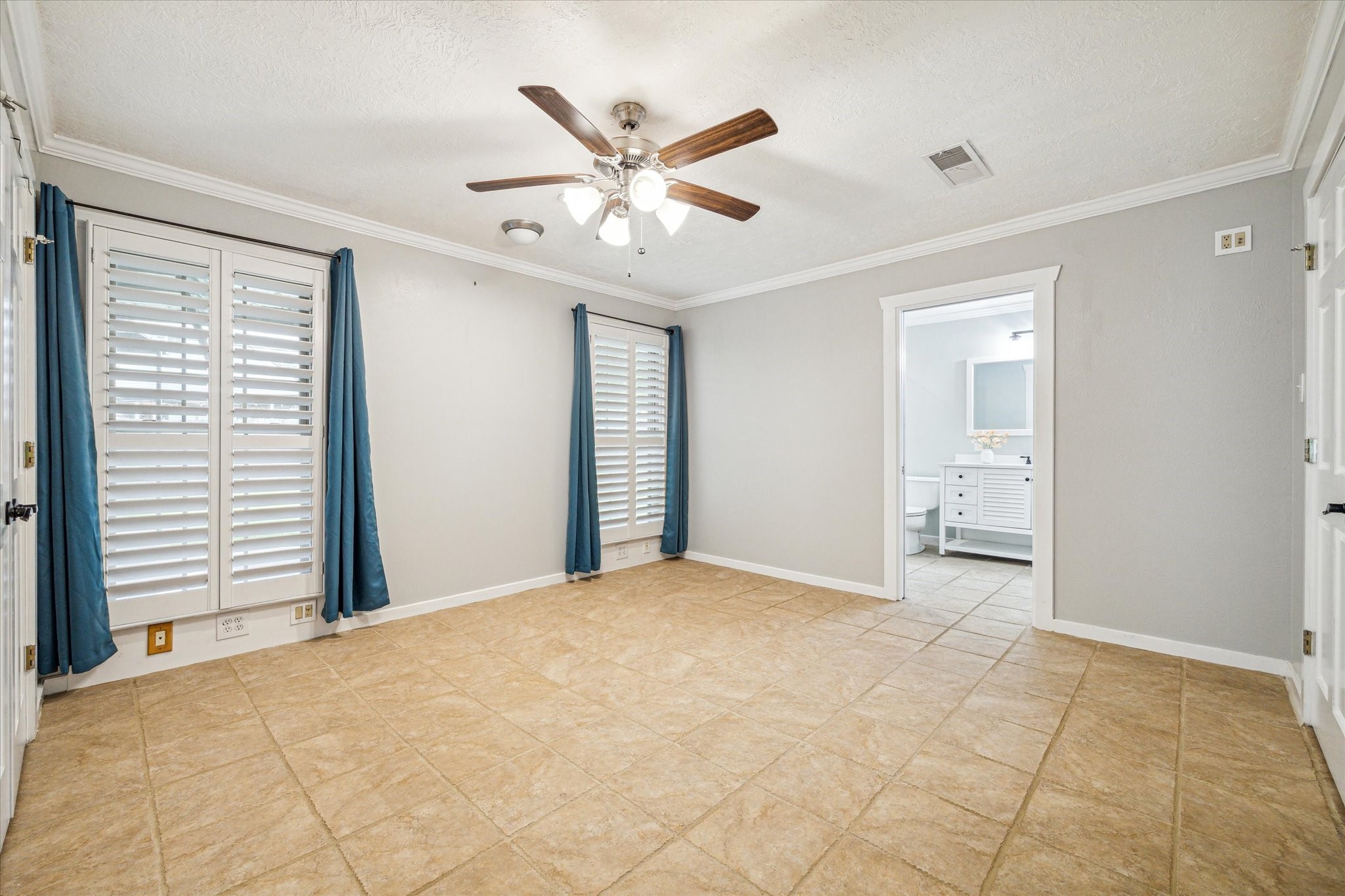3613 Lazy Spring Drive Houston, TX 77080 - Photo 7 of 22 a view of an empty room with a window