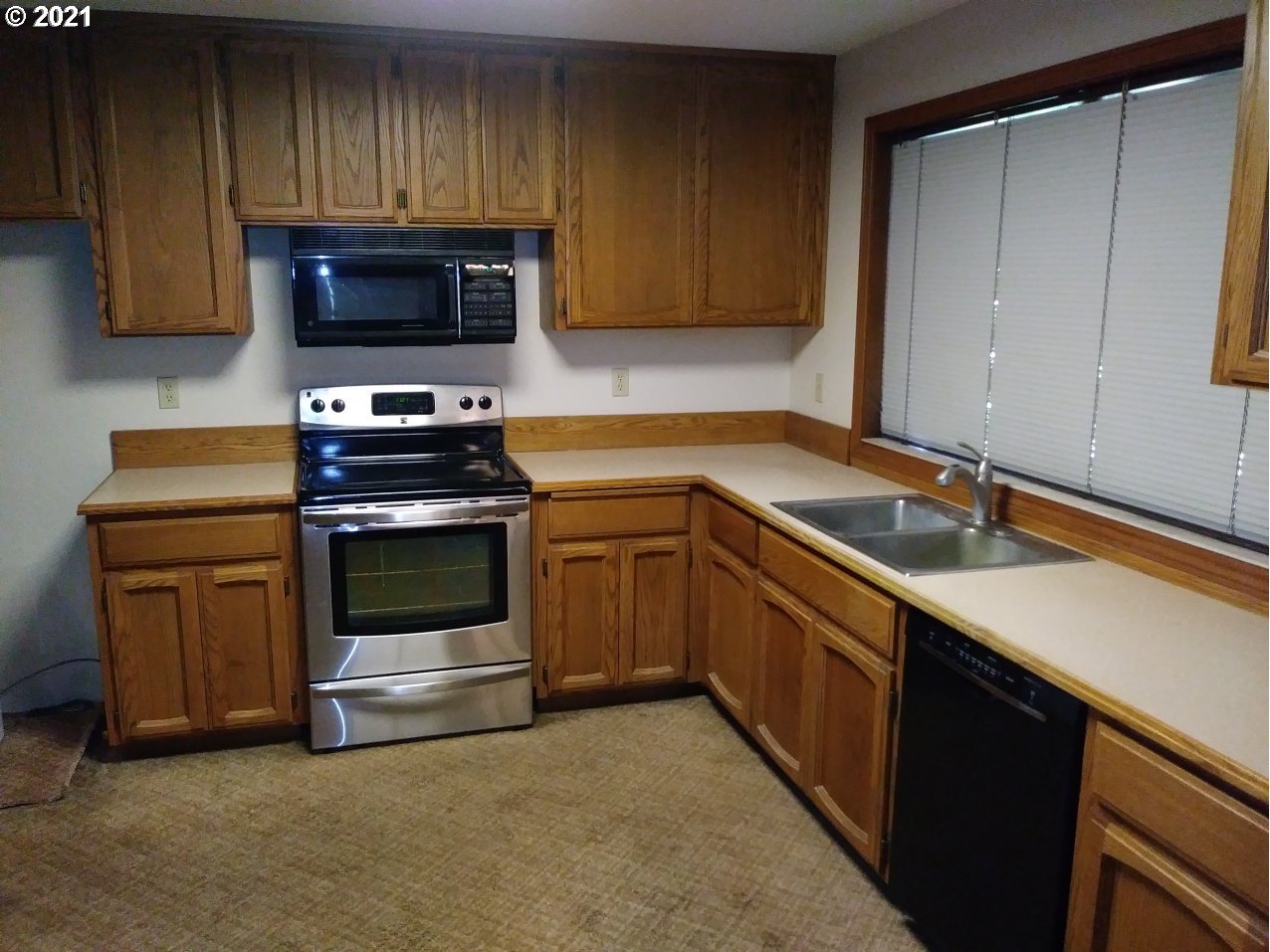 20400 Southwest Chapman Road Sherwood, OR 97140 - Photo 13 of 16 Gallery Image 13