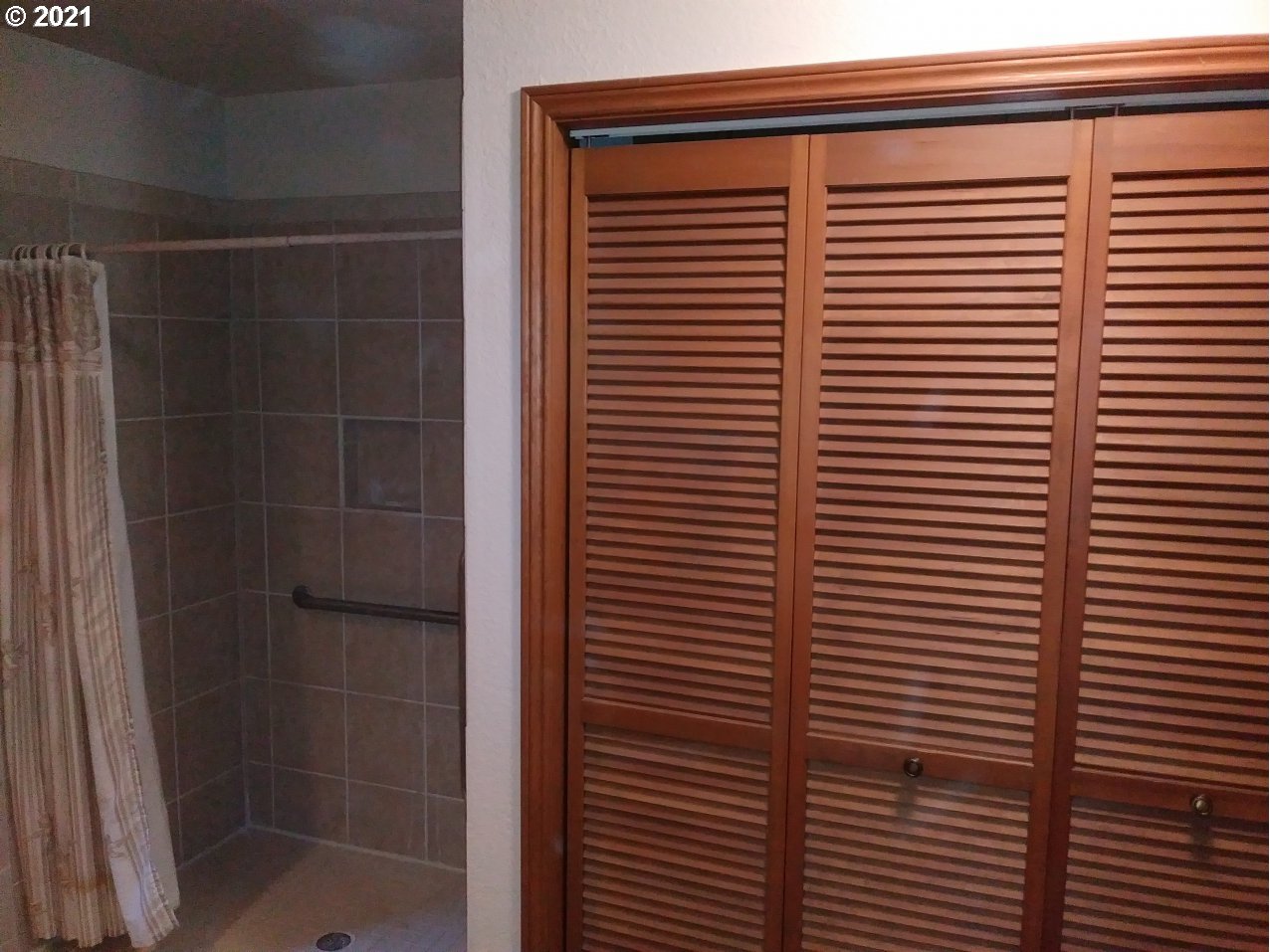 20400 Southwest Chapman Road Sherwood, OR 97140 - Photo 14 of 16 Gallery Image 14