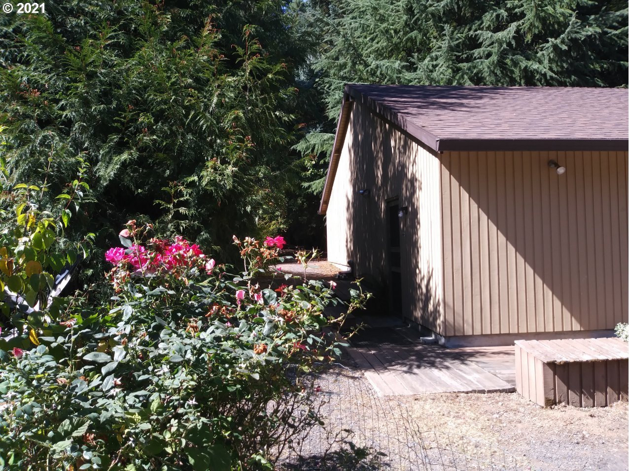 20400 Southwest Chapman Road Sherwood, OR 97140 - Photo 6 of 16 Gallery Image 6