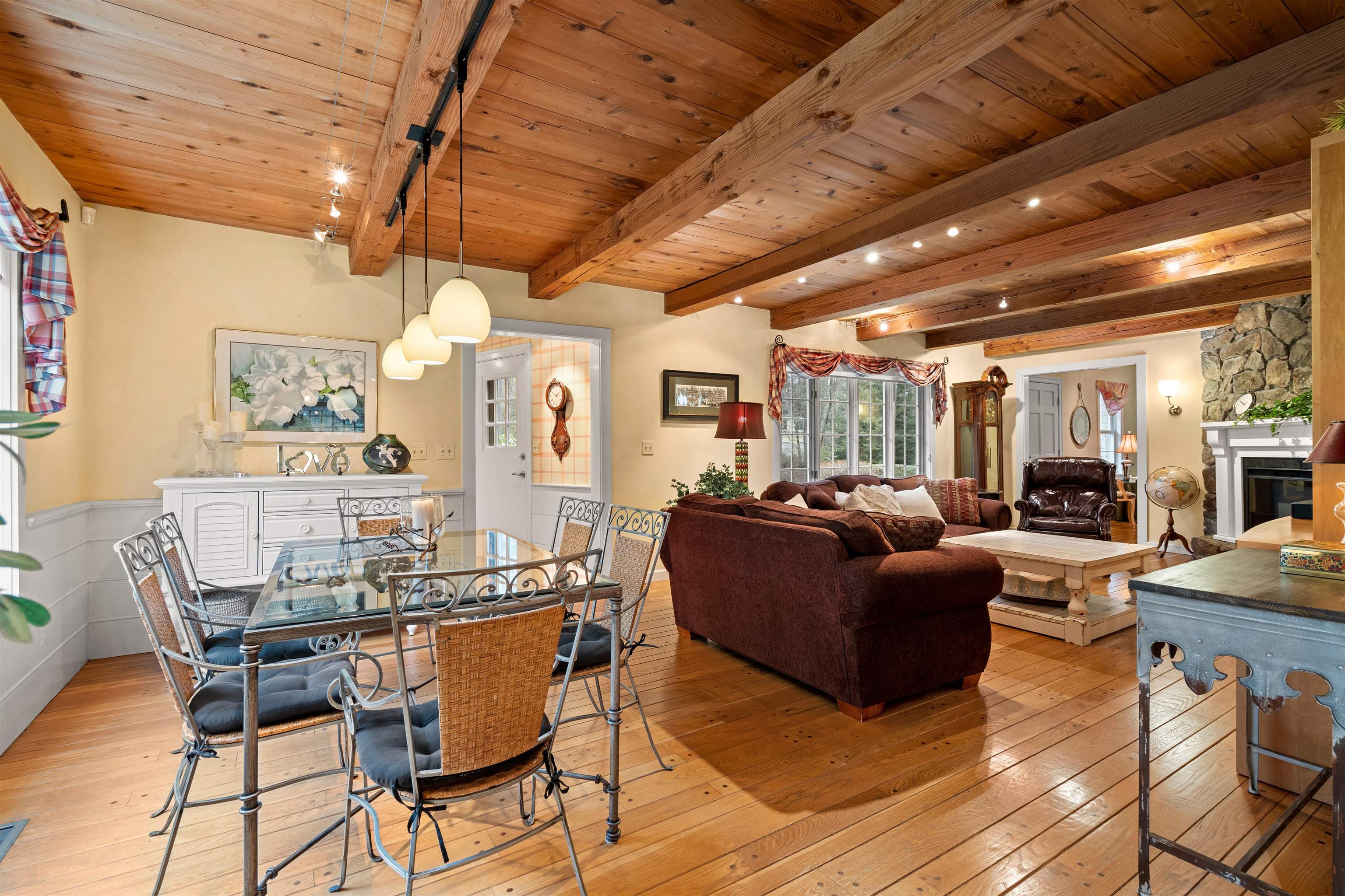 5 General Amherst Road Amherst, NH 03031 - Photo 13 of 39