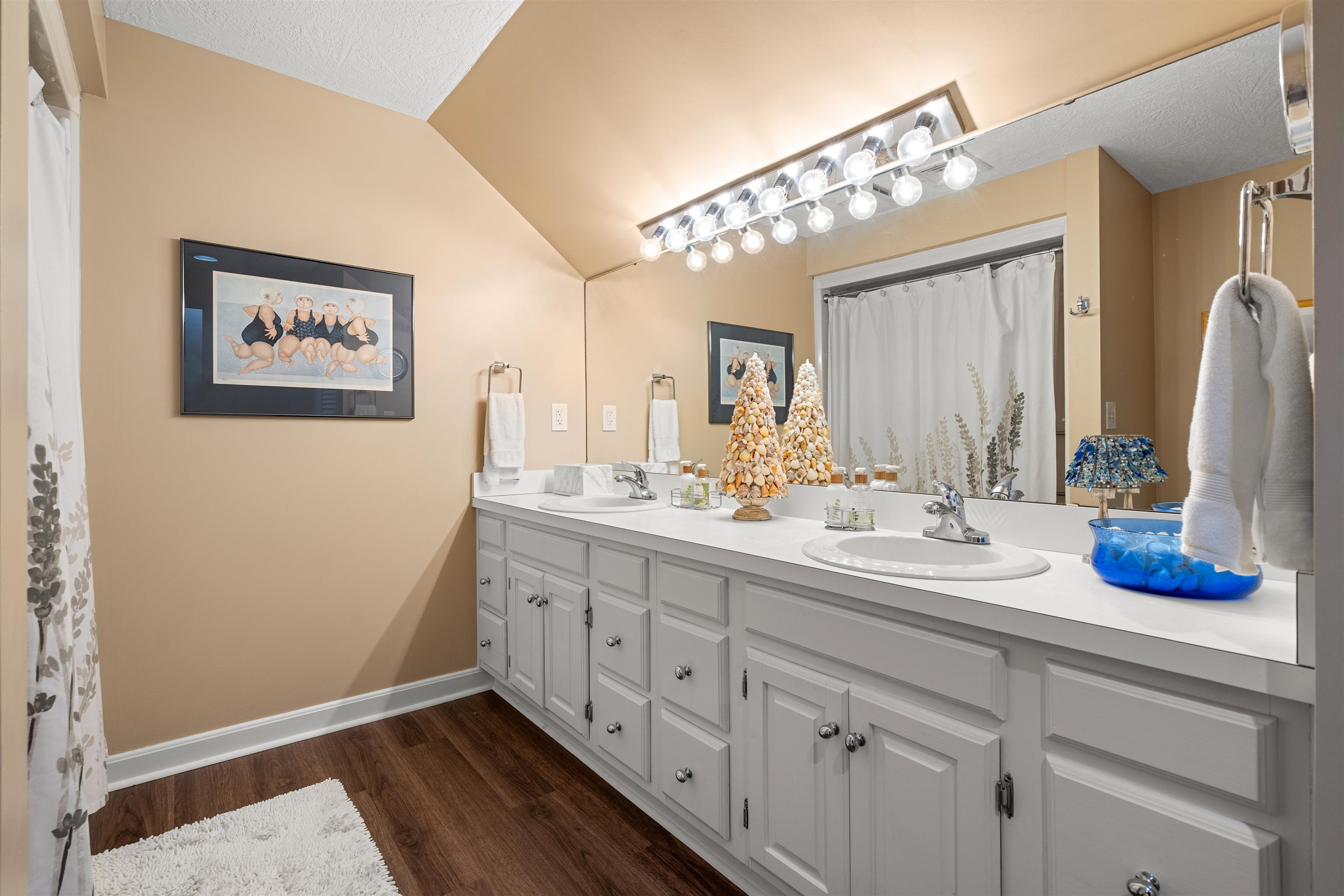 5 General Amherst Road Amherst, NH 03031 - Photo 17 of 39