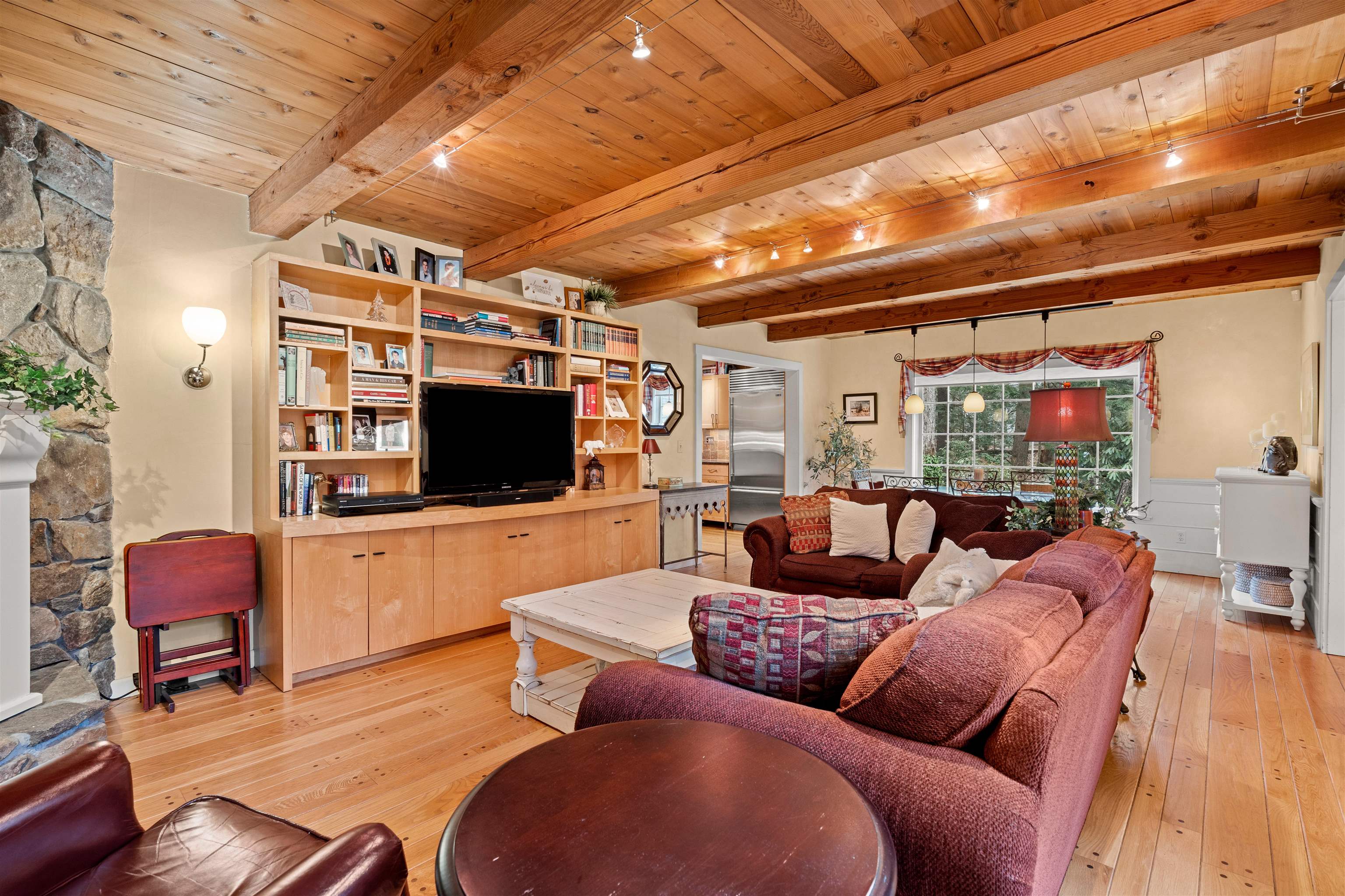 5 General Amherst Road Amherst, NH 03031 - Photo 2 of 39