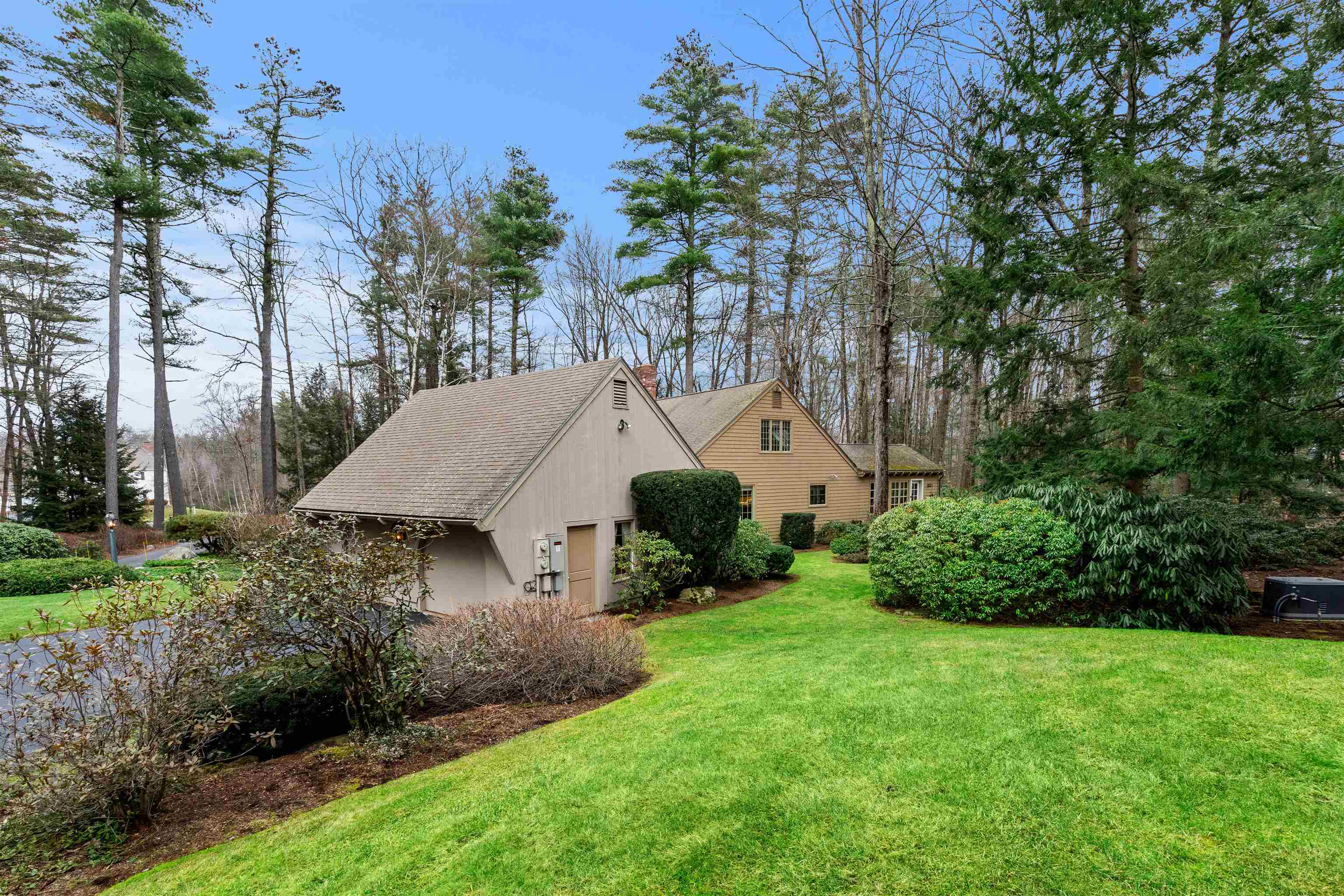 5 General Amherst Road Amherst, NH 03031 - Photo 25 of 39