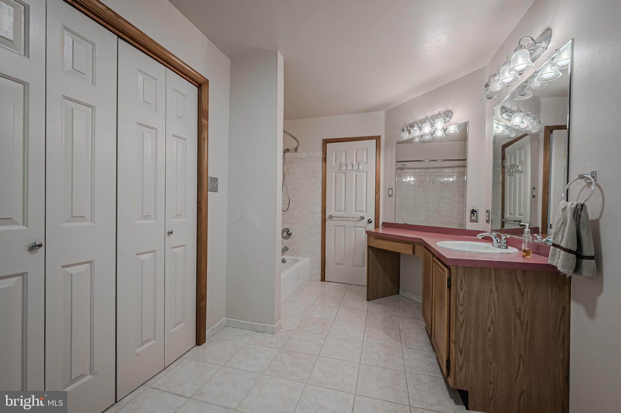 108 Michaels Lane Newark, DE 19713 - Photo 33 of 53