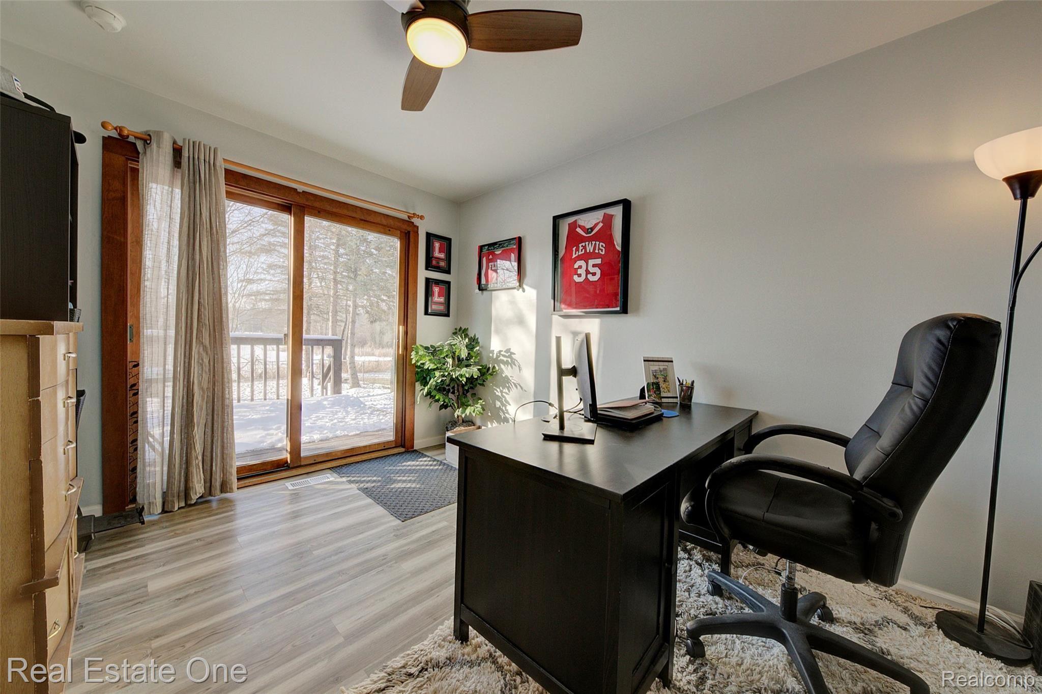 715 Glenwyth Road Brighton, MI 48116 - Photo 15 of 49 Bedroom 3