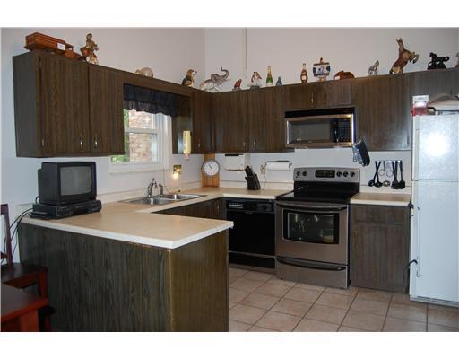 2460 Saunders Station Road Monroeville, PA 15146 - Photo 8 of 18 Kitchen.