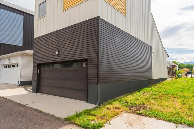 $770,000 | 6892 Juniper Court, Arvada, CO 80007