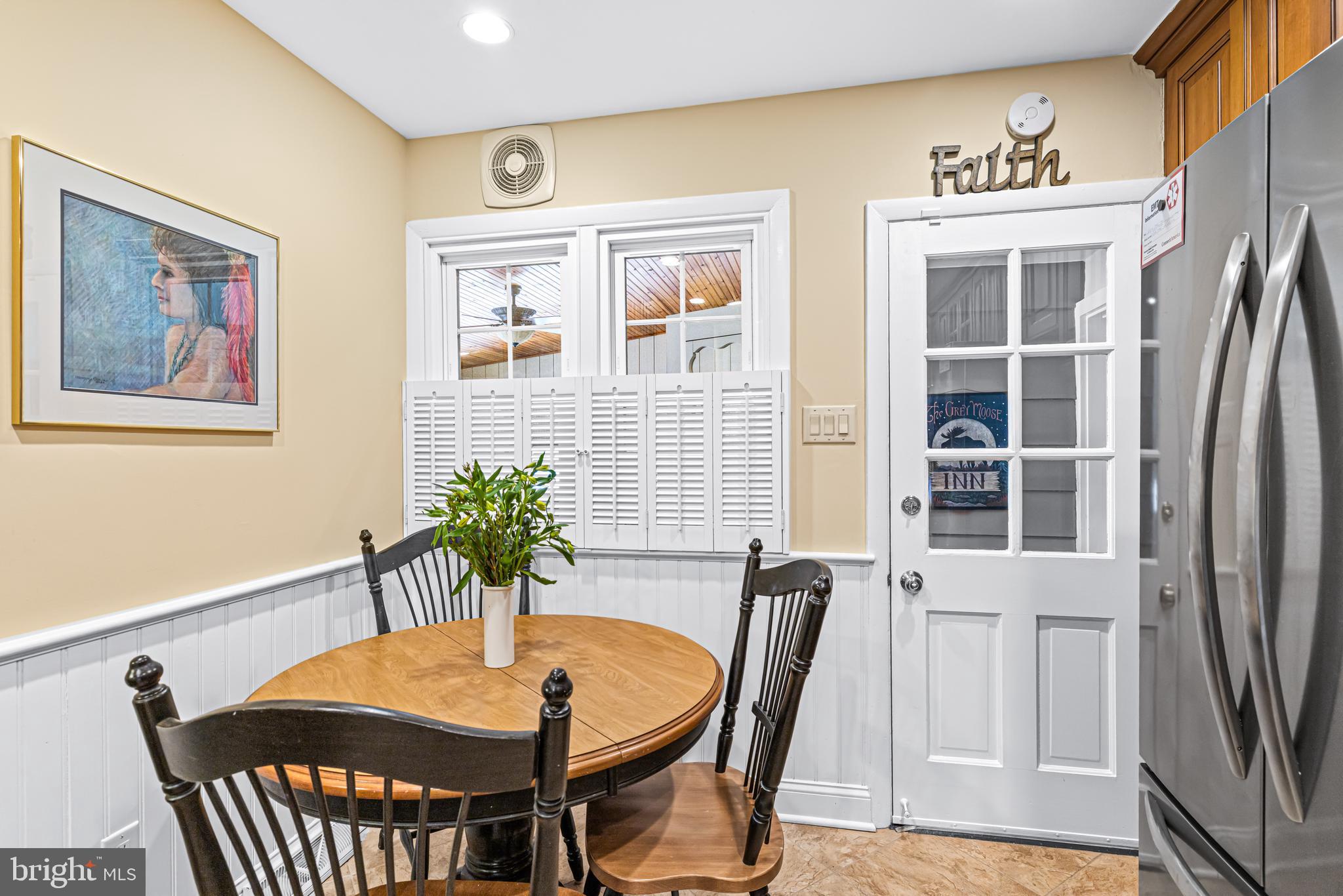 1061 Kipling Road Jenkintown, PA 19046 - Photo 12 of 26 Table Area In The Kitchen