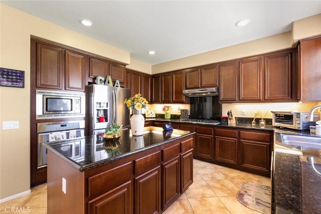 40153 Medford Road Temecula, CA 92591 - Photo 13 of 55