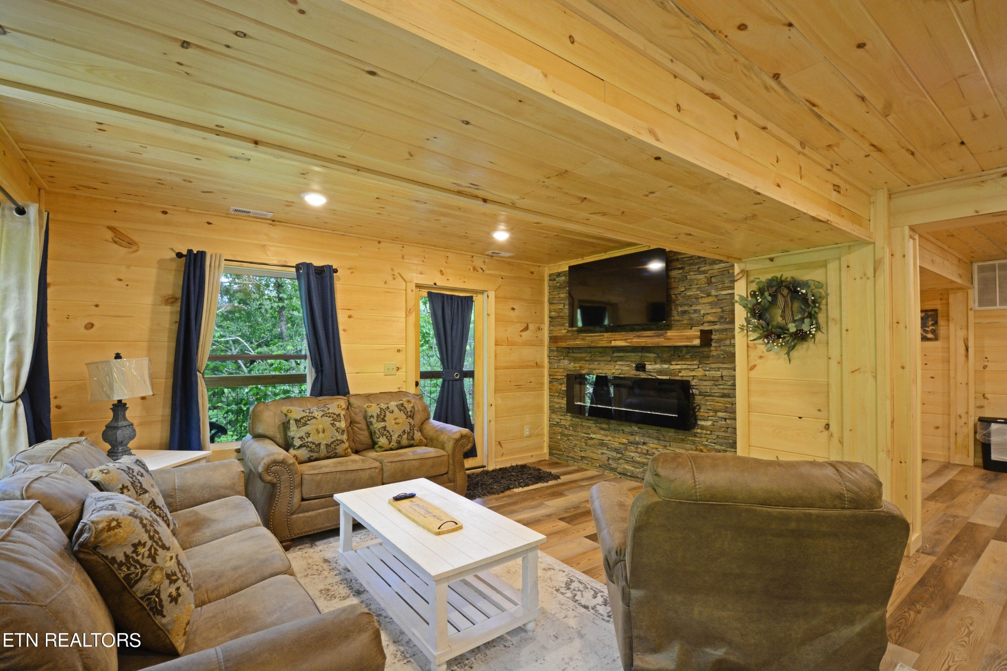 908 Bryan View Road Sevierville, TN 37862 - Photo 6 of 33 Gallery Image 6