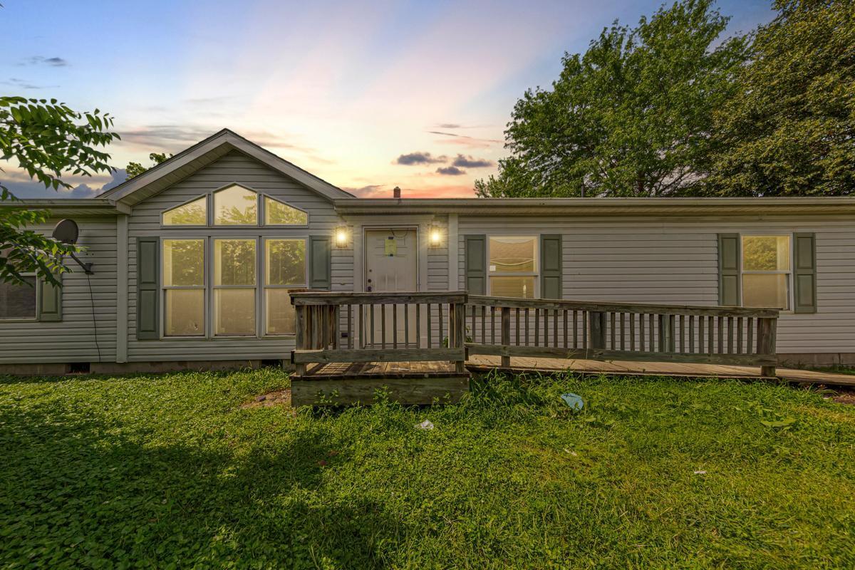 322 Park Row St. Peter, MN 56082 - Photo 2 of 29