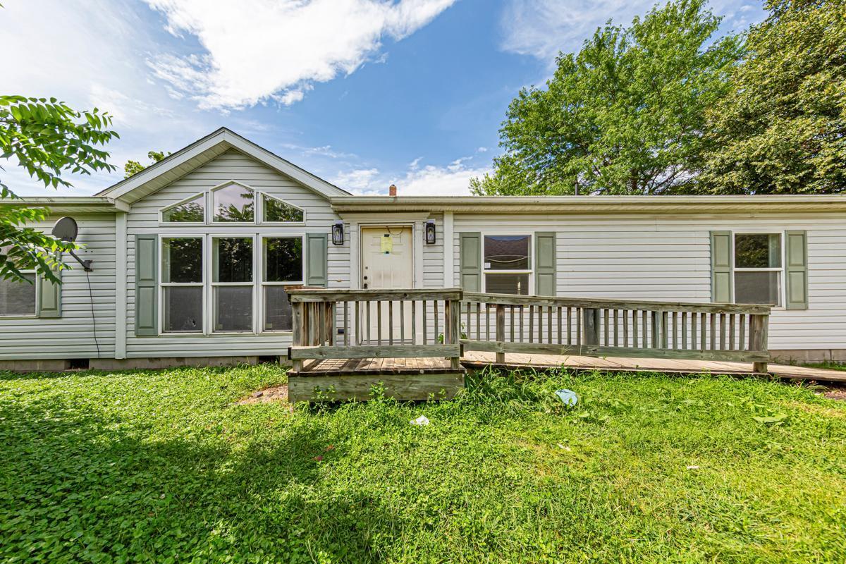 322 Park Row St. Peter, MN 56082 - Photo 3 of 29