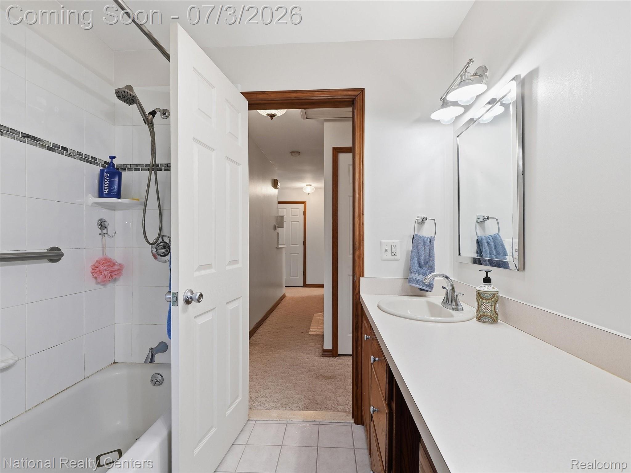 40368 Village Wood Road Novi, MI 48375 - Photo 22 of 49 46-DSC02264.jpg