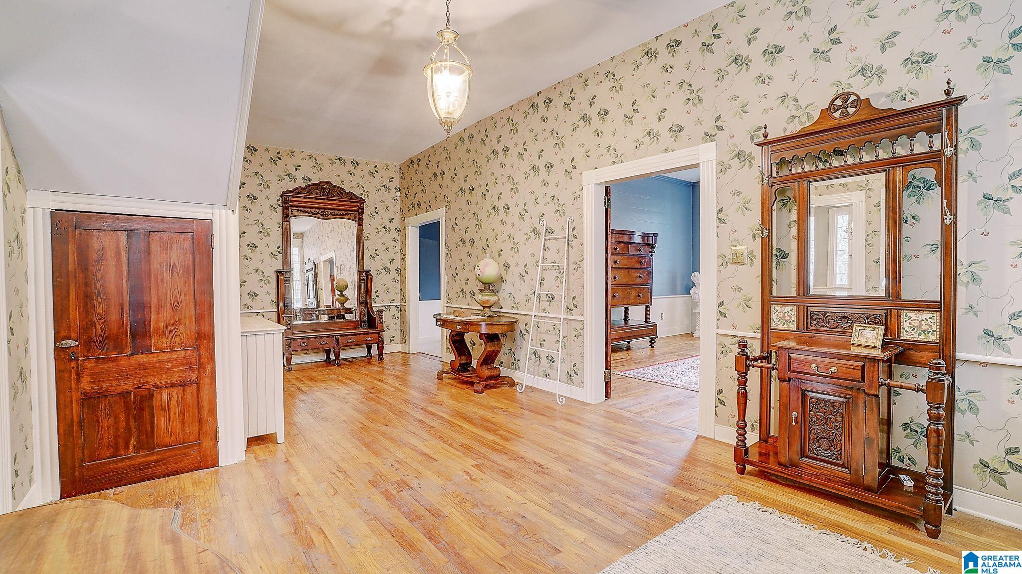1180 White Plains Road Anniston, AL 36207 - Photo 5 of 48