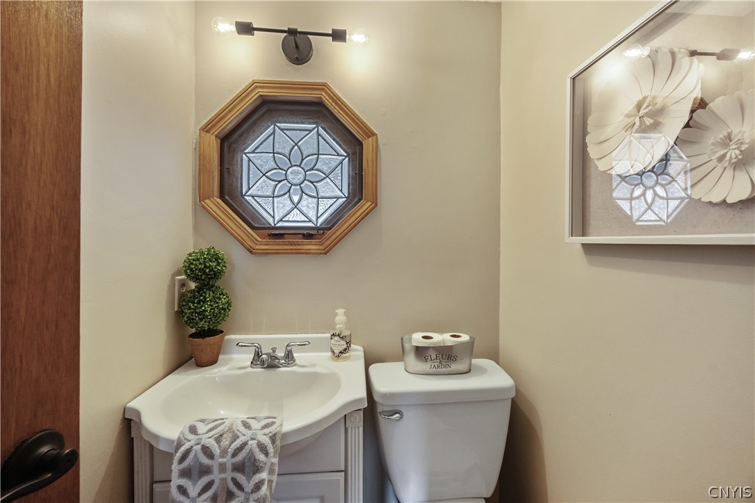 5182 Novara Lane Clay, NY 13041 - Photo 17 of 34 Half Bath