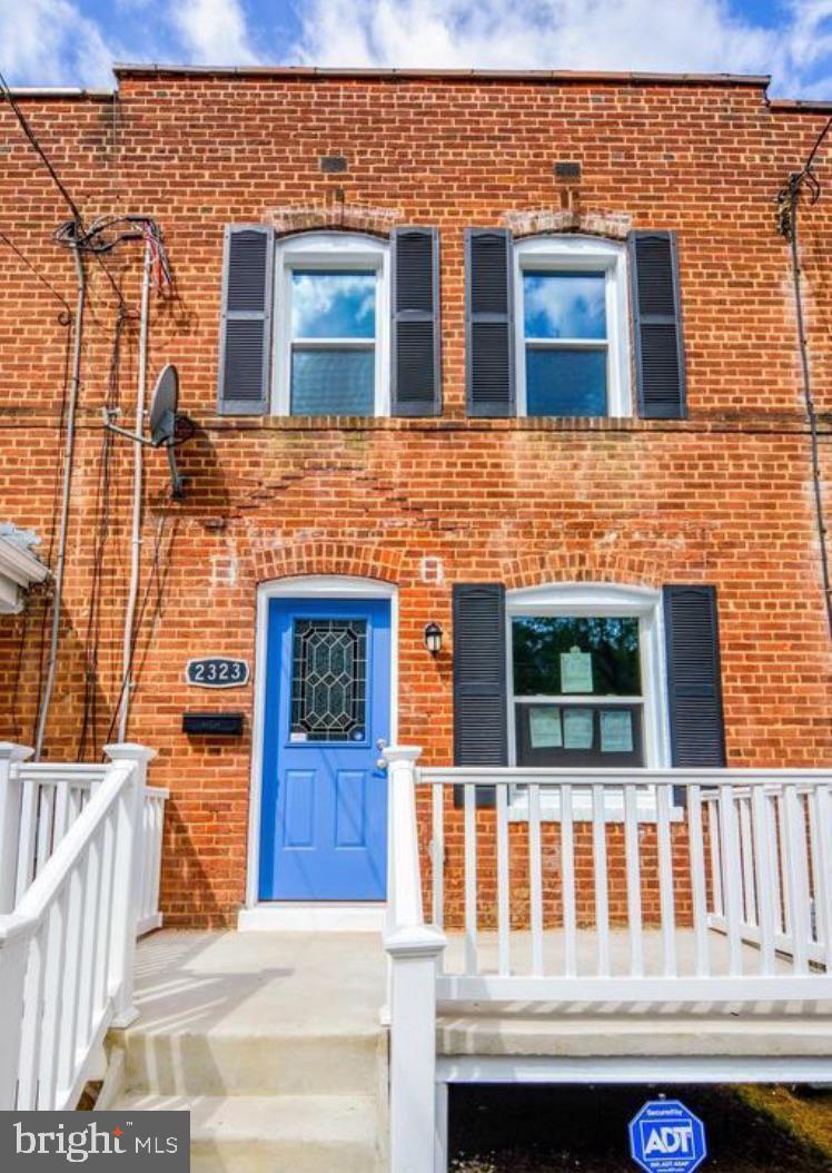 2323 Pomeroy Road Southeast Washington, DC 20020 - Photo 2 of 29