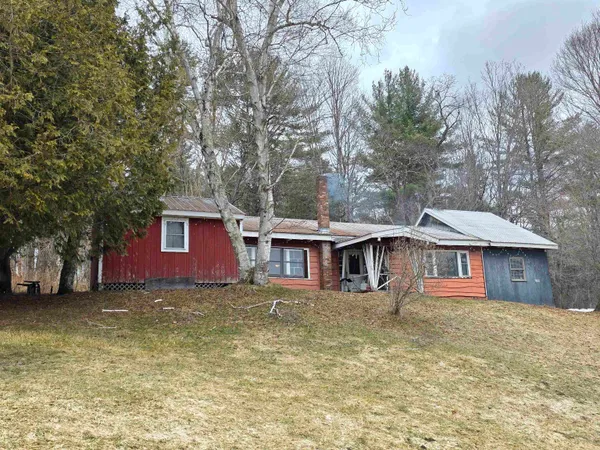 $99,900 | 2986 Highway 122, Sheffield, VT 05866