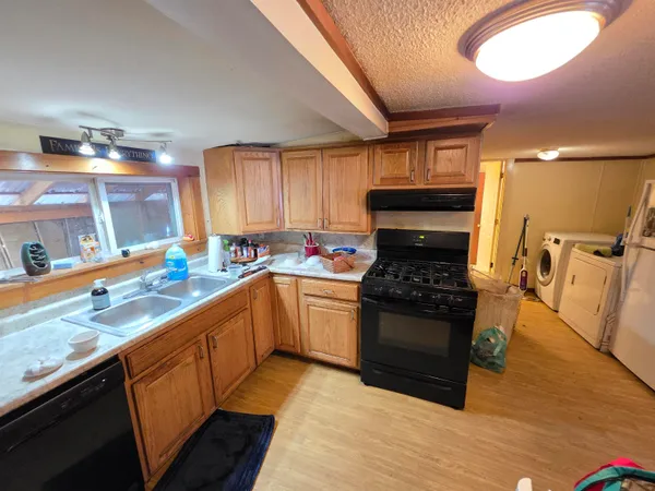 $99,900 | 2986 Highway 122, Sheffield, VT 05866