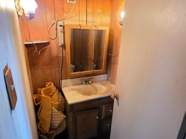 $99,900 | 2986 Highway 122, Sheffield, VT 05866