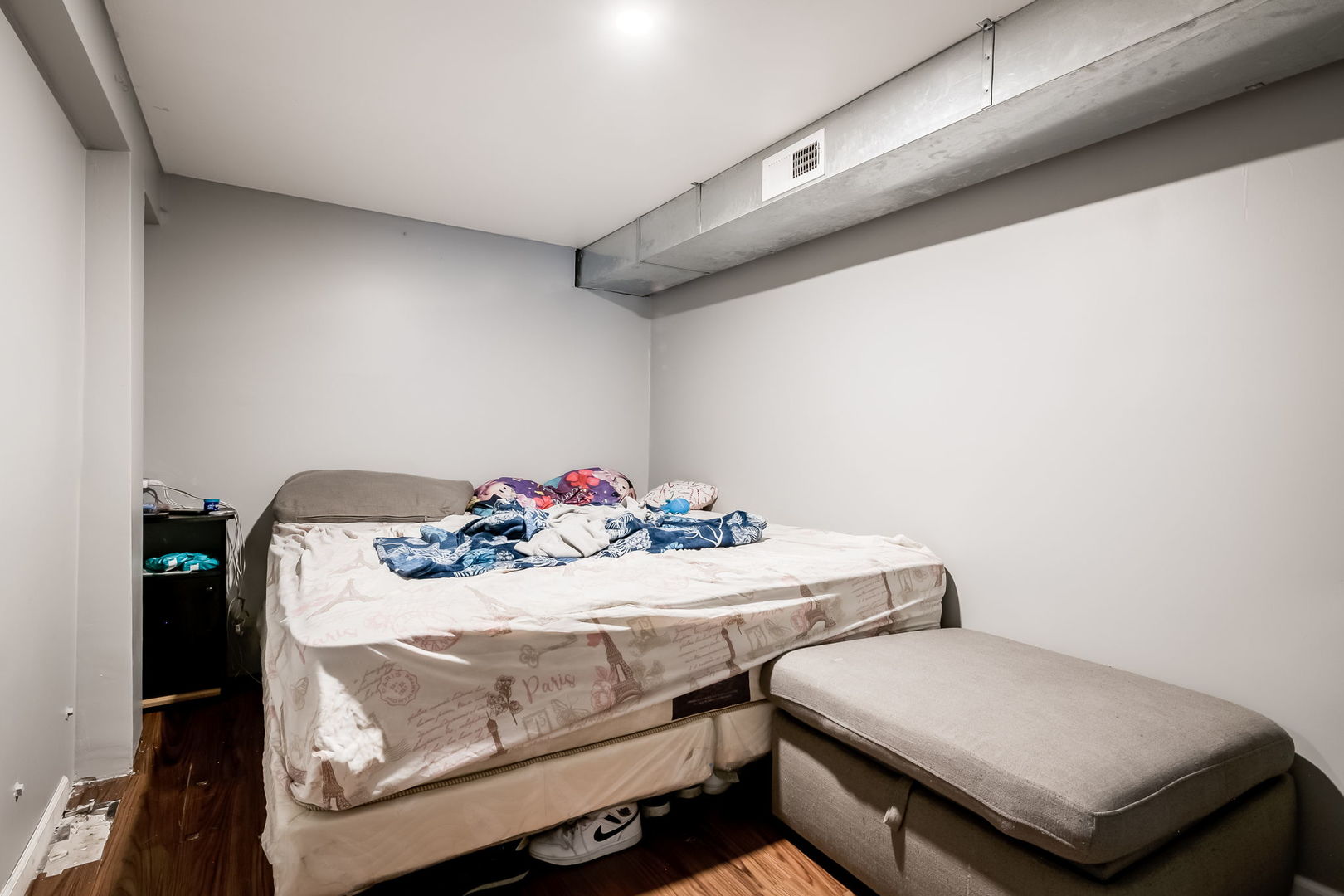 4554 South Washtenaw Avenue Chicago, IL 60632 - Photo 33 of 40 a bathroom with a sink and a mirror