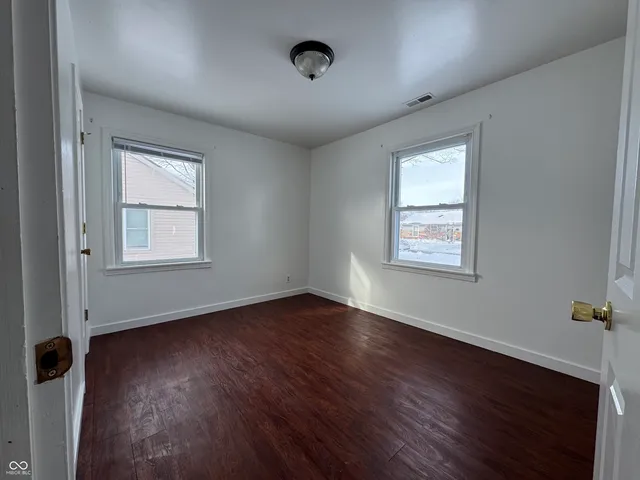 $163,500 | 2911 14th Street, Columbus, IN 47201