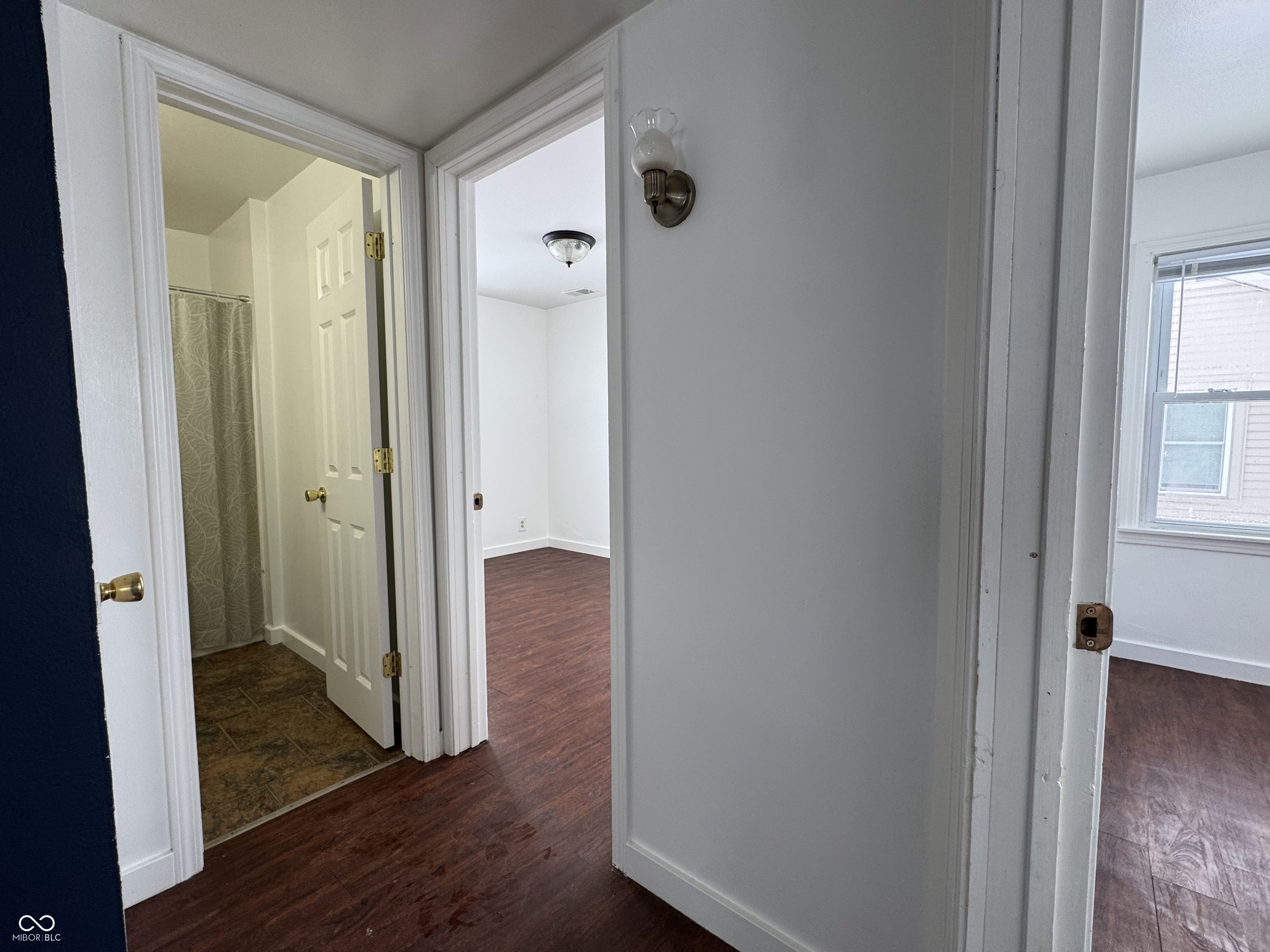 2911 14th Street Columbus, IN 47201 - Photo 13 of 23