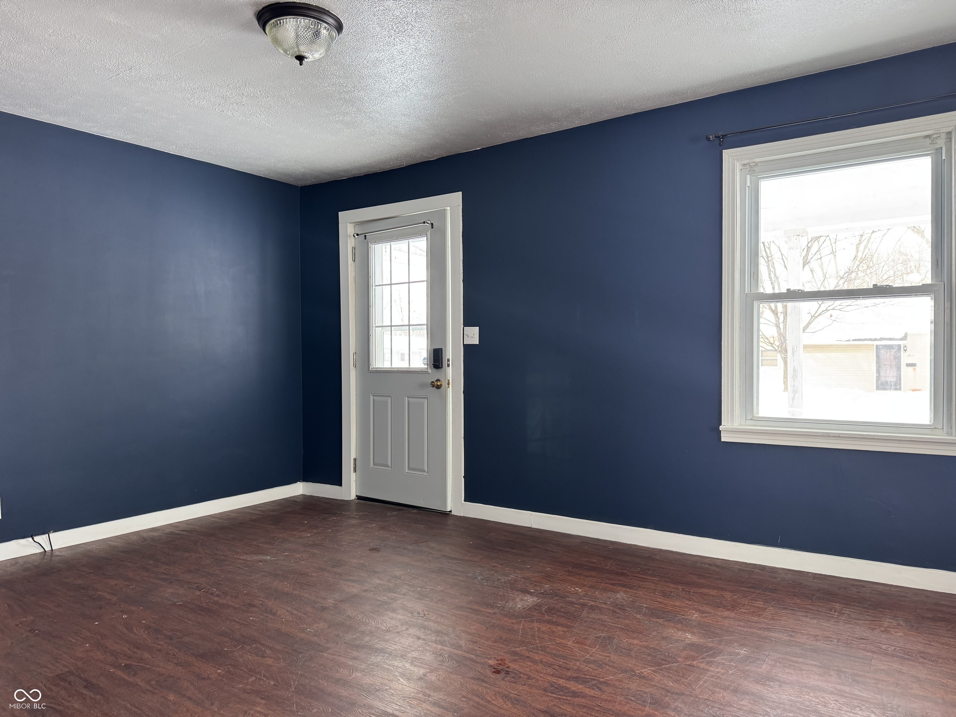 2911 14th Street Columbus, IN 47201 - Photo 10 of 23