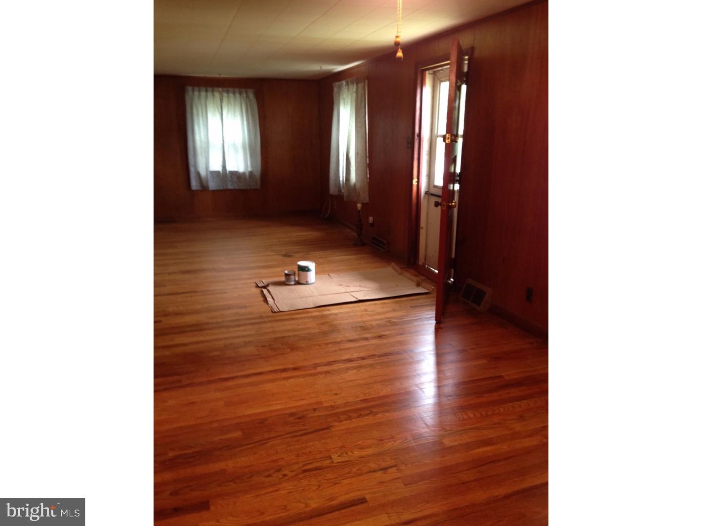 942 Thornton Road Boothwyn, PA 19061 - Photo 8 of 25 Gallery Image 8