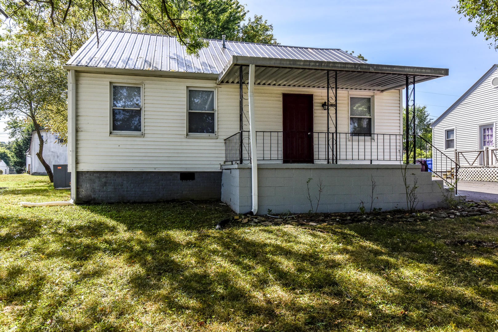 644 East Lincoln Road Alcoa, TN 37701 - Photo 1 of 29 Gallery Image 1