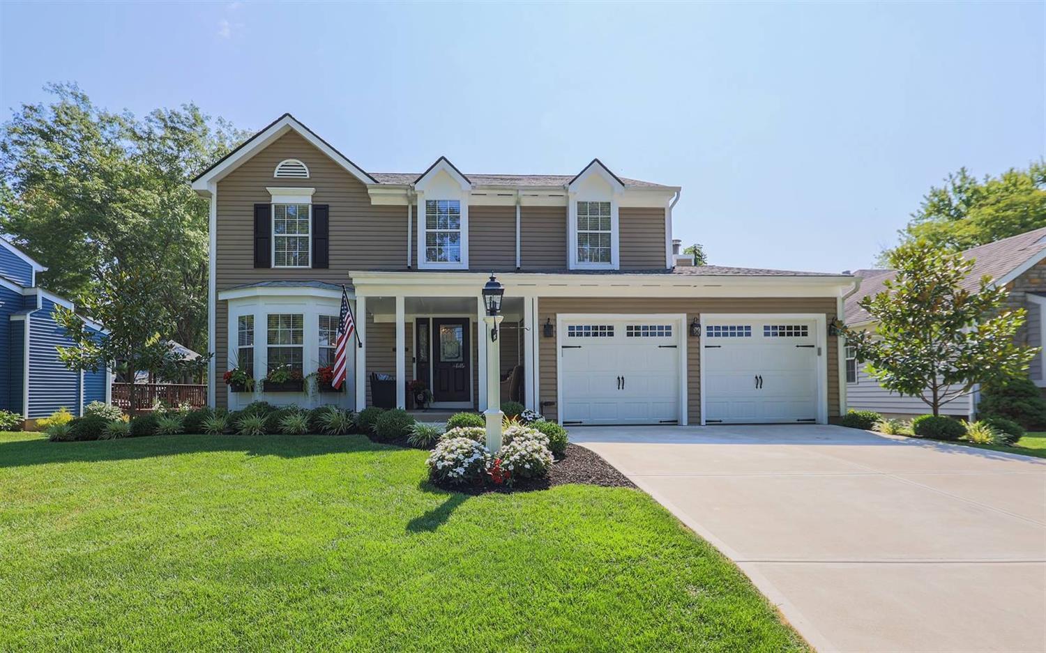 7082 Lighthouse Point Maineville, OH 45039 - Photo 2 of 49 Gallery Image 2