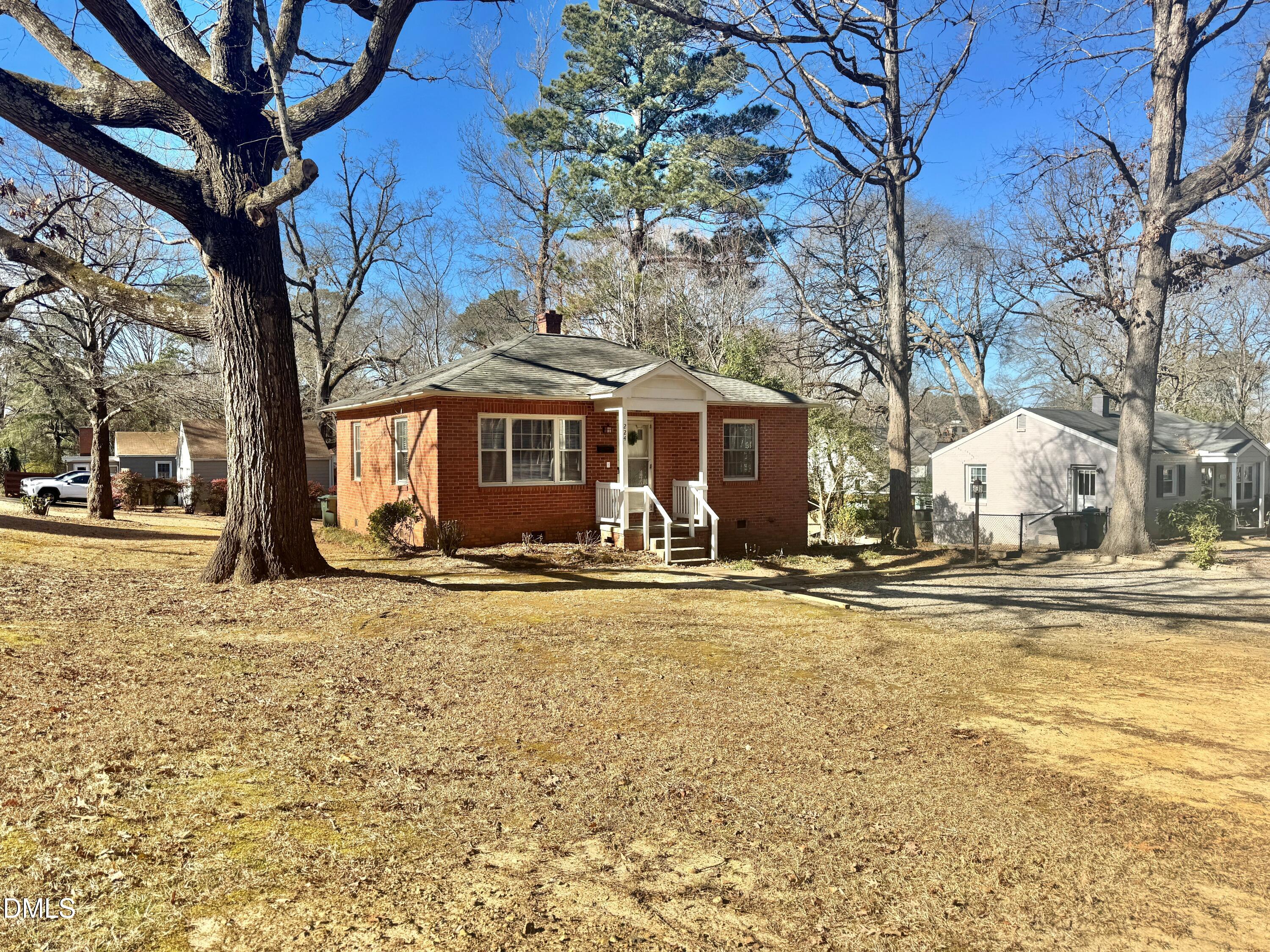 224 Clay Street Cary, NC 27511 - Photo 12 of 21 IMG_7393