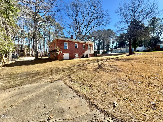 $700,000 | 224 Clay Street, Cary, NC 27511