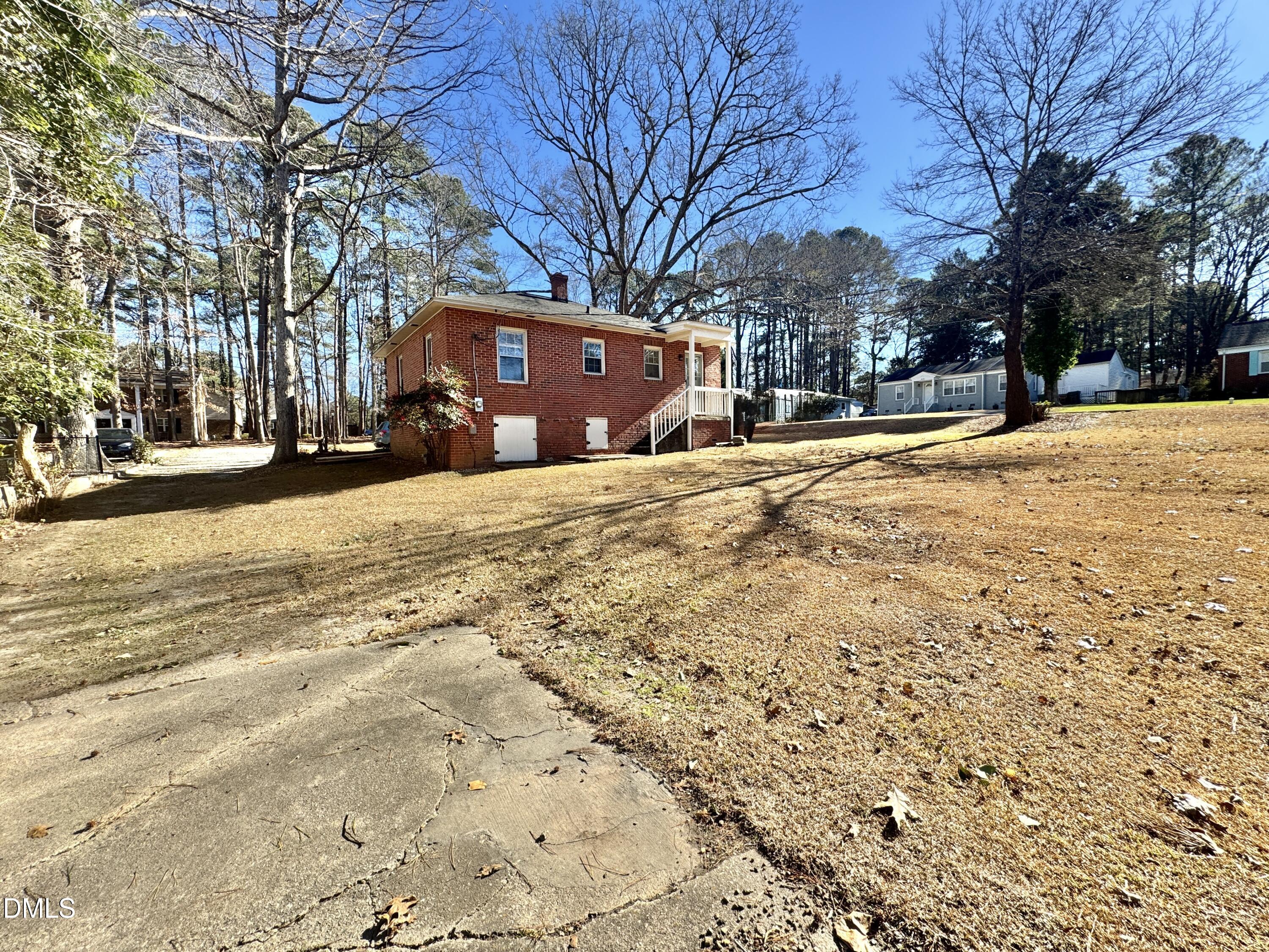 224 Clay Street Cary, NC 27511 - Photo 10 of 21 IMG_7383