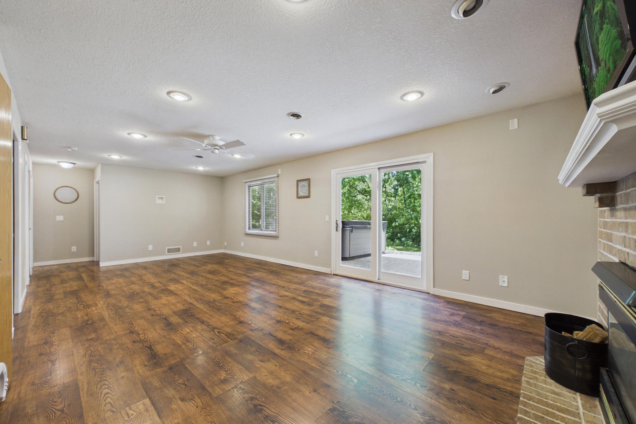 2208 Grimm Road Chaska, MN 55318 - Photo 21 of 31