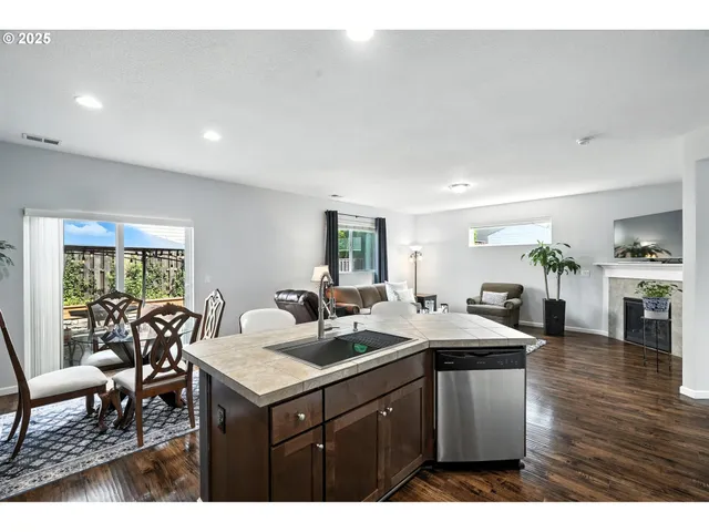 $545,000 | 33321 Southwest Holland Drive, Scappoose, OR 97056