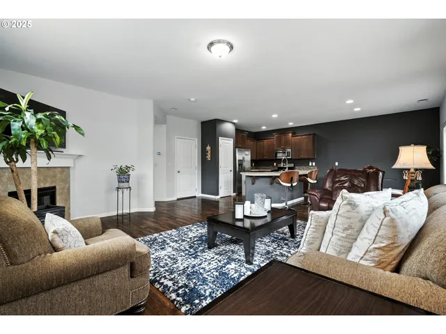 $545,000 | 33321 Southwest Holland Drive, Scappoose, OR 97056